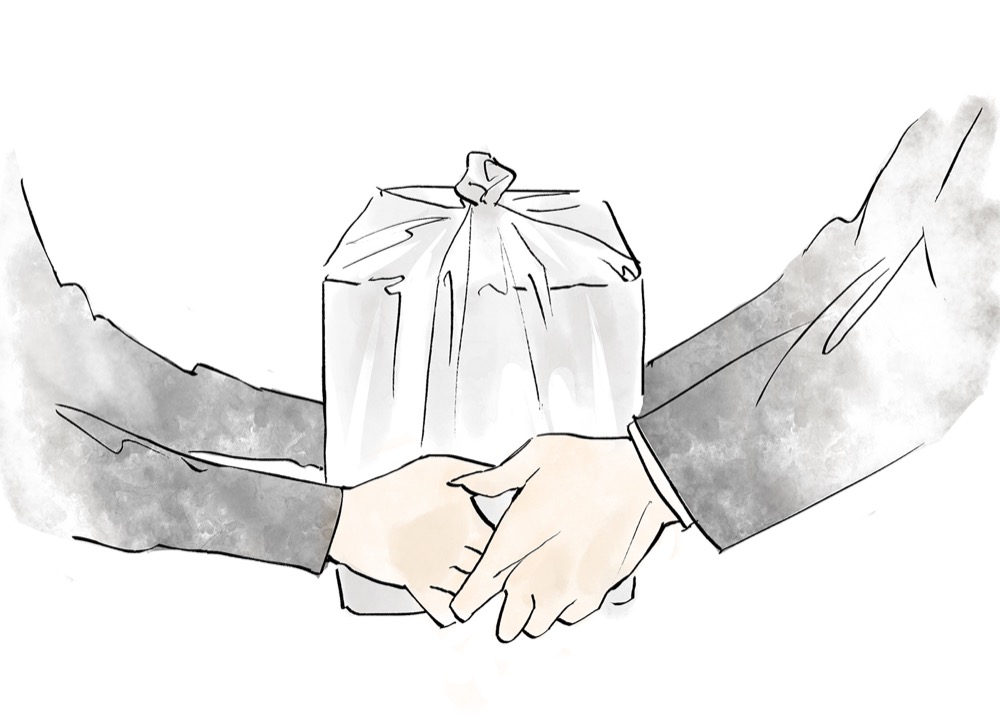 아이를 따뜻하게 전달하는 장례지도사와 보호자